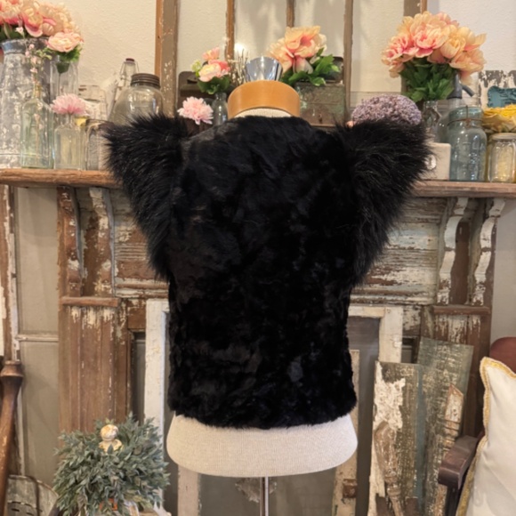 NEIMAN MARCUS FUR HOLIDAY VEST | Skaist Taylor BLACK FAUX Fur | Snap Front | NWT - Picture 6 of 12